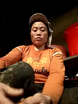 Snapshot of CoMay003 chatting on 26, 10, 2025 CoMay003 online show from 26, 10, 2025