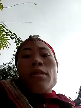 Snapshot of CoMay003 chatting on 28, 10, 2025 CoMay003 online show from 28, 10, 2025