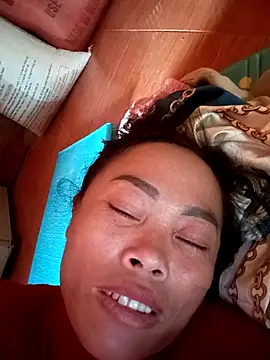 Snapshot of CoMay003 chatting on 30, 10, 2025 CoMay003 online show from 30, 10, 2025