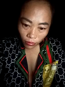 Snapshot of CoMay003 chatting on 31, 10, 2025 CoMay003 online show from 31, 10, 2025