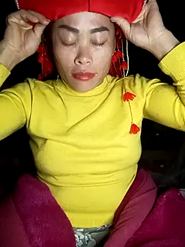 Snapshot of CoMay003 chatting on 11, 11, 2025 CoMay003 online show from 11, 11, 2025