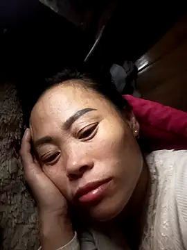 Snapshot of CoMay003 chatting on 18, 11, 2025 CoMay003 online show from 18, 11, 2025