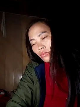 Snapshot of CoMay003 chatting on 24, 11, 2025 CoMay003 online show from 24, 11, 2025