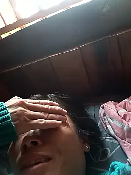 Snapshot of CoMay003 chatting on 2, 12, 2025 CoMay003 online show from 2, 12, 2025