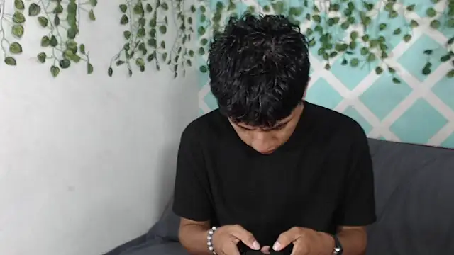 Snapshot of sebas_boys577 chatting on 20, 9, 2025 sebas boys577 online show from 20, 9, 2025