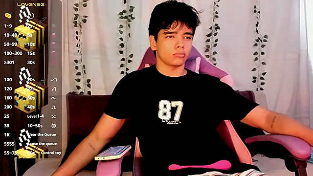 an drew18 online show from 28, 9, 2025