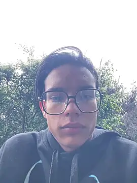 Snapshot of diegoand0911 chatting on 17, 5, 2026 diegoand0911 online show from 17, 5, 2026
