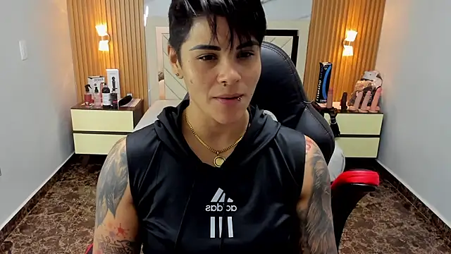 KAROLLJONES1 online show from 15, 9, 2025