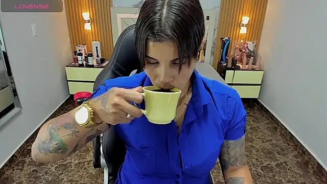 KAROLLJONES1 online show from 15, 11, 2025