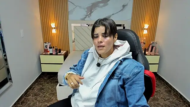 KAROLLJONES1 online show from 28, 11, 2025