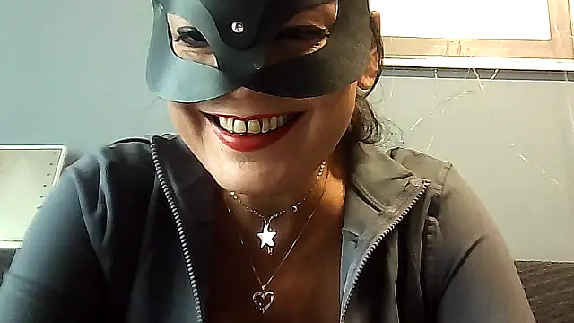 vanitafalcao online show from 8, 10, 2025