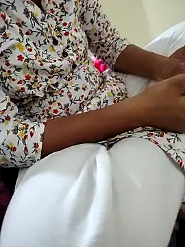 Lusty sensual Jodi online show from 5, 2, 2025