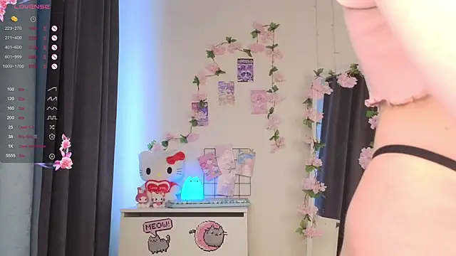 roxydolll online show from 14, 7, 2026