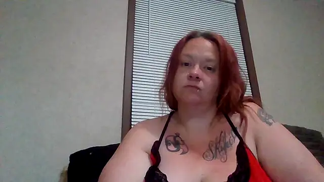 ThickkkMama420 online show from 5, 4, 2026