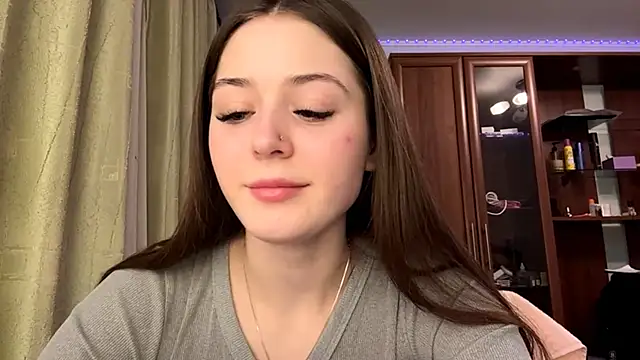 Snapshot of Adel_strongwoman chatting on 4, 2, 2026 Adel strongwoman online show from 4, 2, 2026