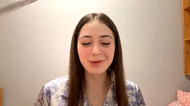 Adel strongwoman online show from 17, 4, 2026