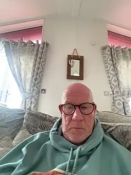 philefc online show from 17, 10, 2025