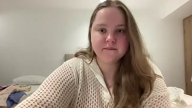 Snapshot of Alice898 chatting on 13, 9, 2025 Alice898 online show from 13, 9, 2025