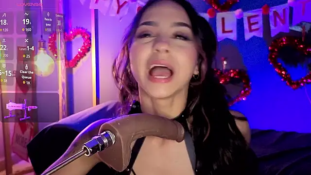 RACHELRUIZ online show from 12, 2, 2026