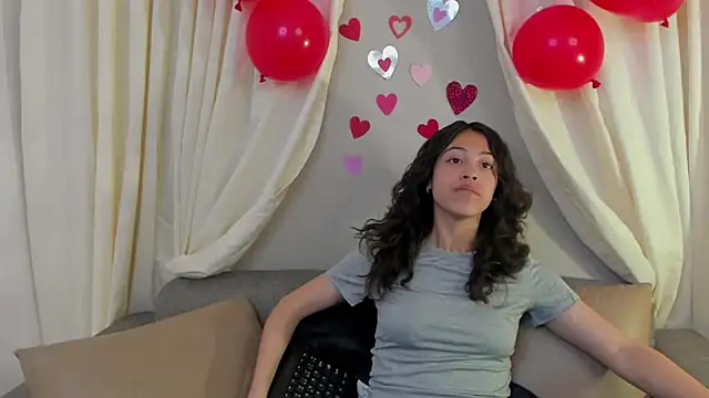 liily grey online show from 15, 9, 2025