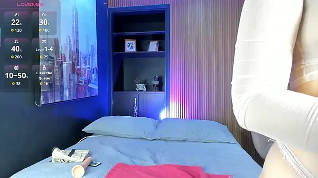 SamaraAnders  online show from 17, 10, 2025