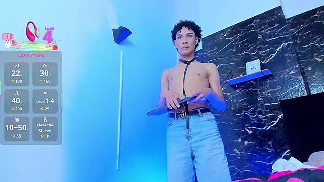 lyan hots online show from 15, 9, 2025