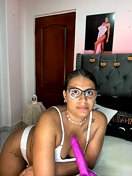 ema zoe online show from 22, 10, 2025