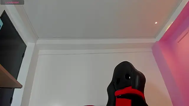 ALISSON BARKER online show from 5, 11, 2025