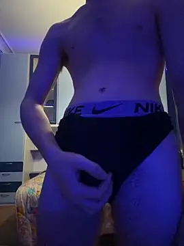 Snapshot of rediMilano chatting on 8, 11, 2025 rediMilano online show from 8, 11, 2025