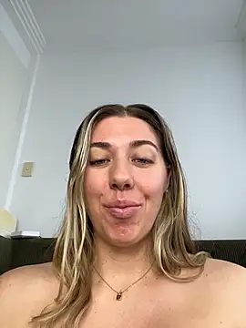 louiseberkeley online show from 25, 6, 2026