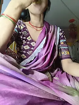 Snapshot of Sonam_pandeyji chatting on 5, 7, 2026 Sonam pandeyji online show from 5, 7, 2026