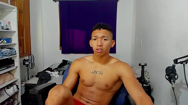 Snapshot of JuanchiT66 chatting on 16, 10, 2025 JuanchiT66 online show from 16, 10, 2025