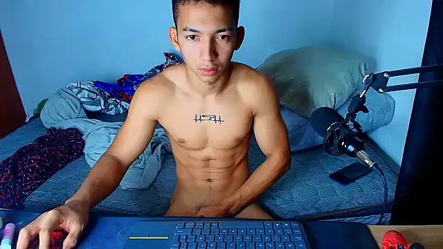 Snapshot of JuanchiT66 chatting on 18, 11, 2025 JuanchiT66 online show from 18, 11, 2025