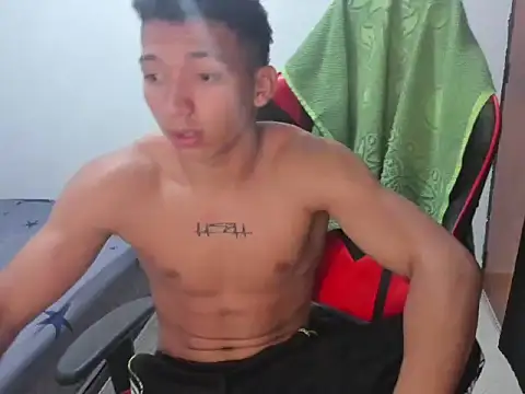 Snapshot of JuanchiT66 chatting on 14, 12, 2025 JuanchiT66 online show from 14, 12, 2025