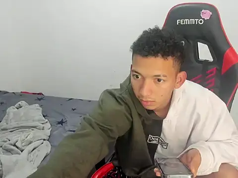 Snapshot of JuanchiT66 chatting on 7, 1, 2026 JuanchiT66 online show from 7, 1, 2026