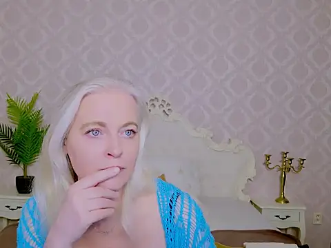 Anais Janson online show from 25, 4, 2026