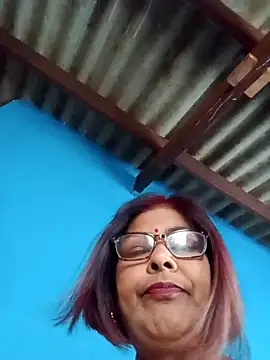 Snapshot of mileesha chatting on 4, 12, 2024 mileesha online show from 4, 12, 2024