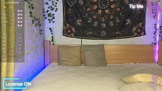 Bekky Hammon online show from 15, 10, 2025