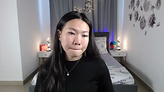 LunaPurrr online show from 12, 9, 2025