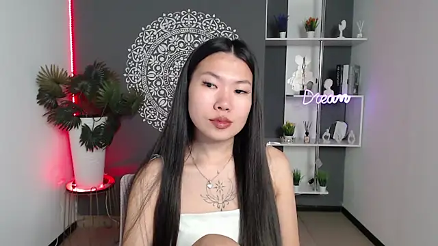 LunaPurrr online show from 18, 9, 2025