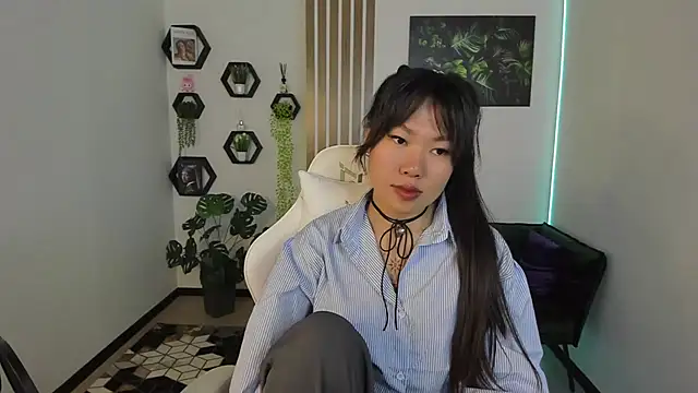 LunaPurrr online show from 28, 9, 2025