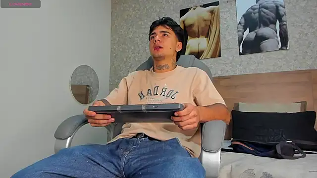 JamesDeker online show from 13, 10, 2025