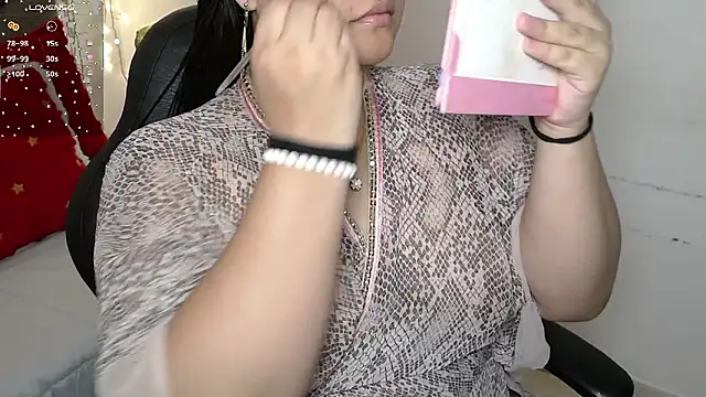 Snapshot of heluejamil chatting on 26, 2, 2026 heluejamil online show from 26, 2, 2026