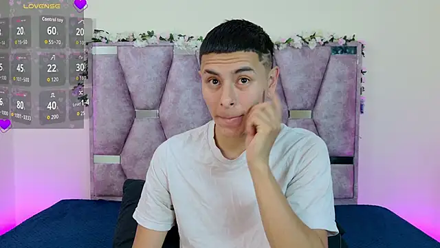 lana and liam  online show from 11, 11, 2025