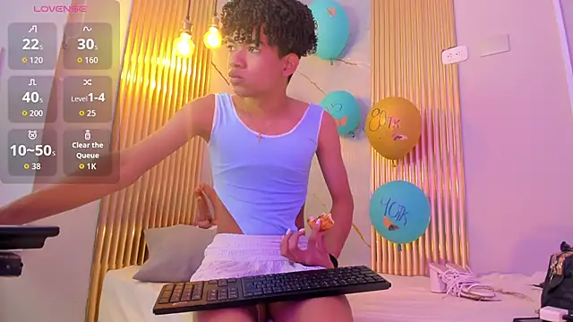 Ivone Rose  online show from 8, 11, 2025