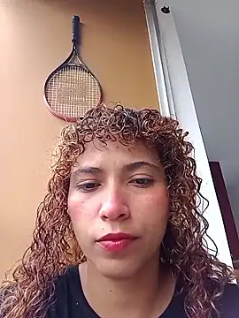 Vikyvoyeur online show from 9, 11, 2025