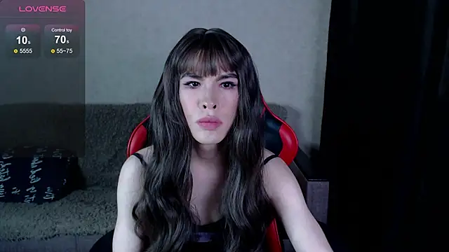 Snapshot of OliviaBoyd chatting on 1, 10, 2025 OliviaBoyd online show from 1, 10, 2025