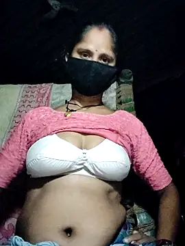 Snapshot of Hot-ilaiy chatting on 27, 9, 2025 Hot-ilaiy online show from 27, 9, 2025