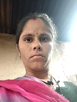 Hot-ilaiy online show from 10, 11, 2025