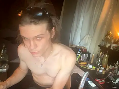 Snapshot of XanderOzzz chatting on 2, 10, 2025 XanderOzzz online show from 2, 10, 2025